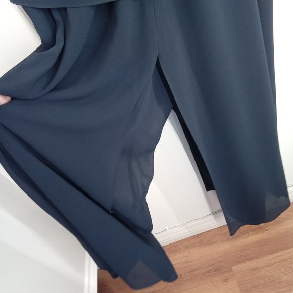 3 piece suit in navy blue with blue beaded detailing - Picture 2 of 7